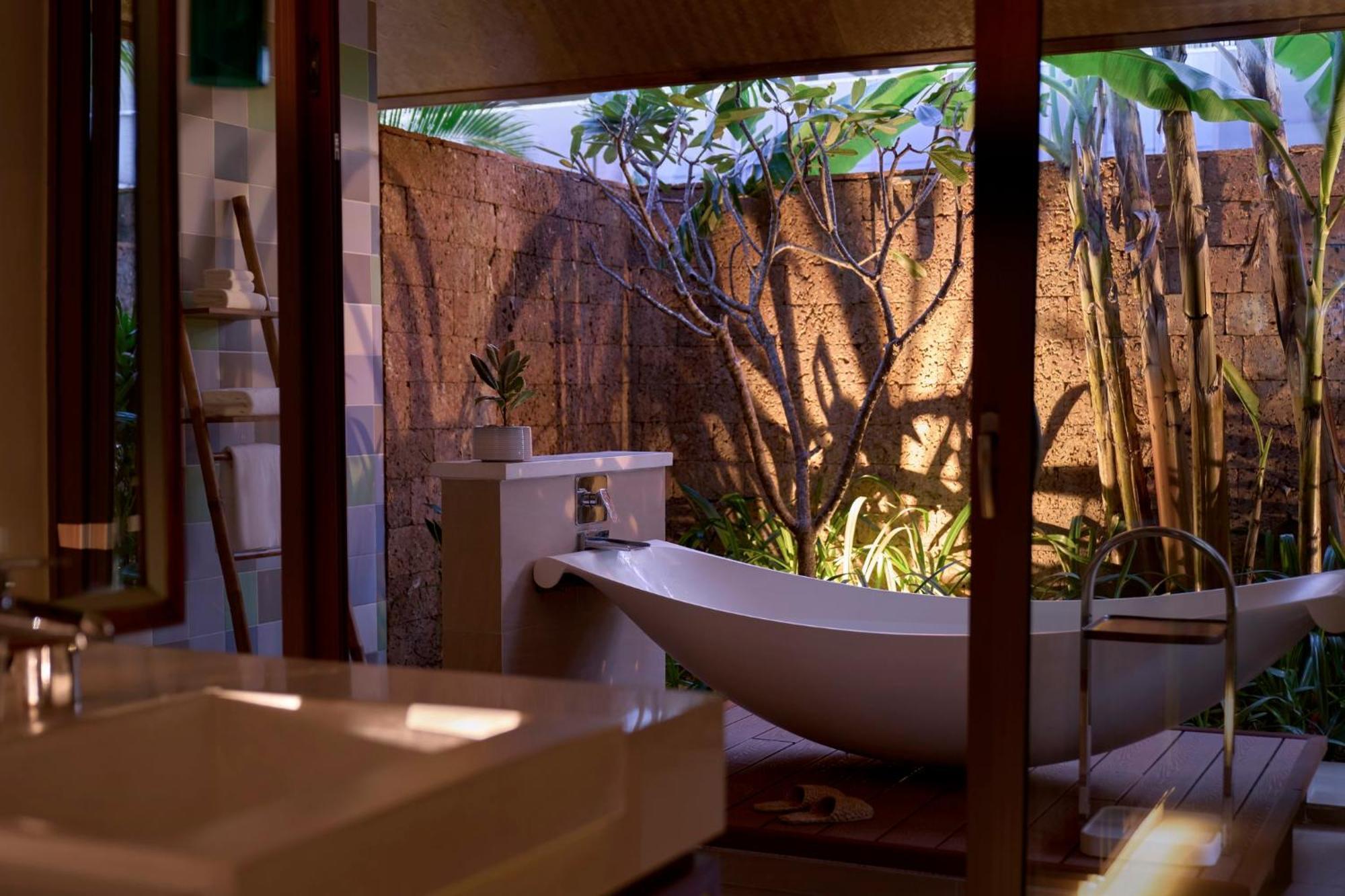 Voco Quang Binh Resort By Ihg ด่งเฮ้ย ภายนอก รูปภาพ