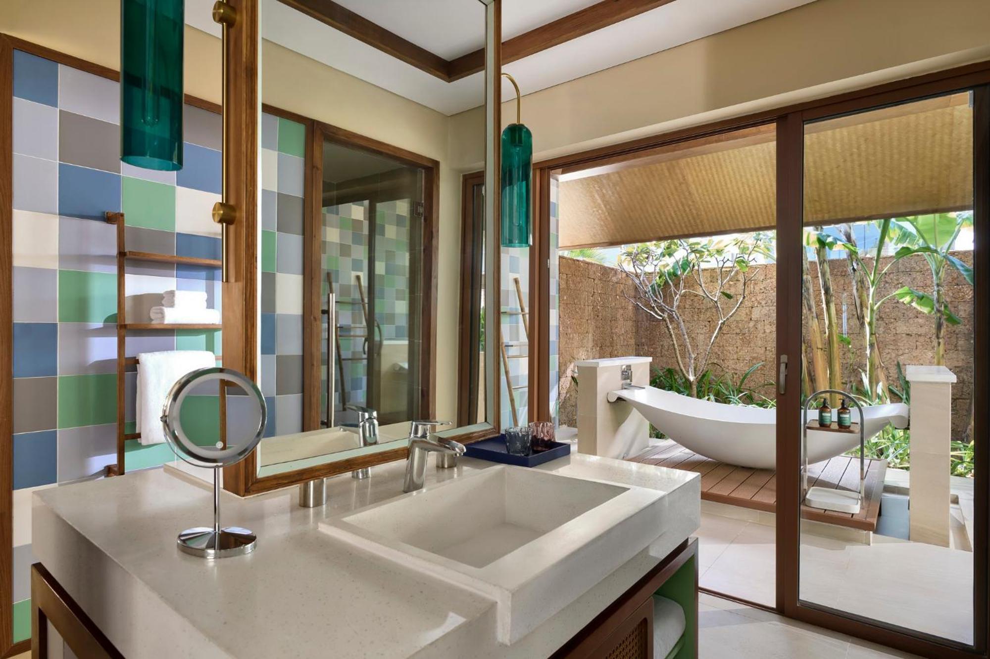 Voco Quang Binh Resort By Ihg ด่งเฮ้ย ภายนอก รูปภาพ