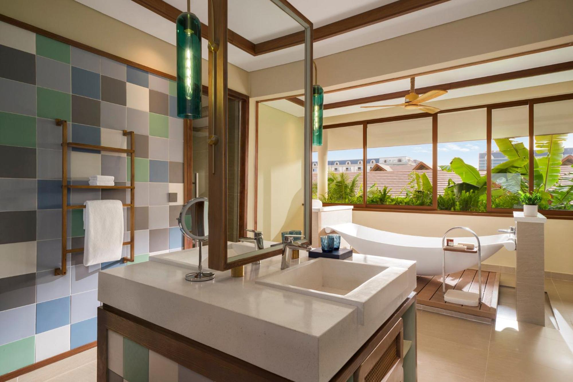 Voco Quang Binh Resort By Ihg ด่งเฮ้ย ภายนอก รูปภาพ